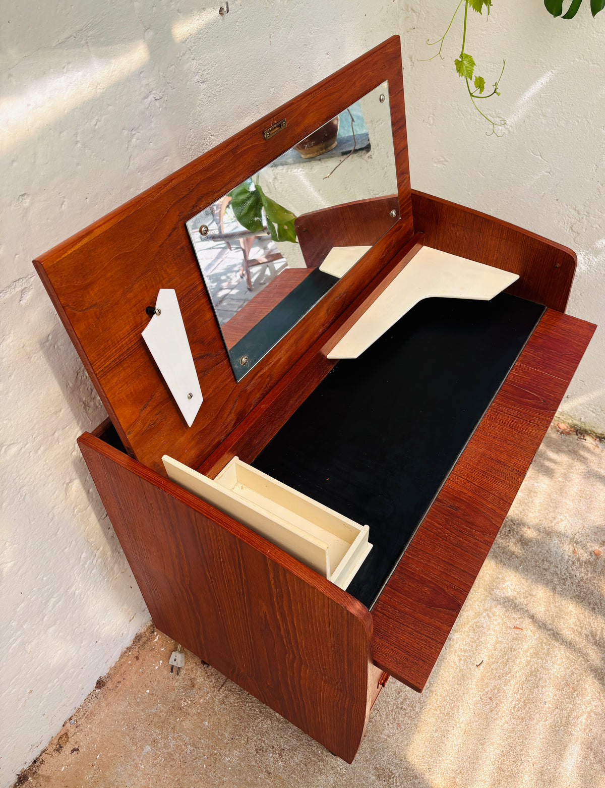 Teak sminkekommode