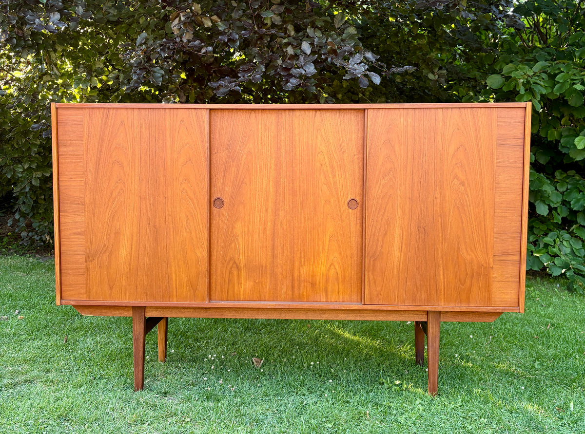 Teak skænk med barskab