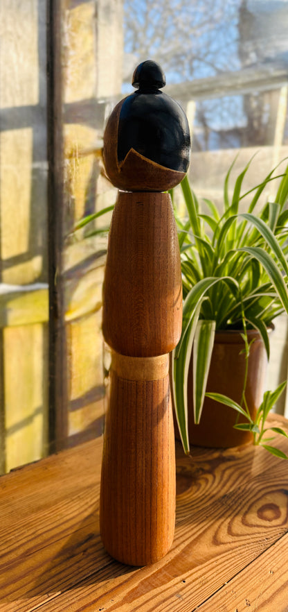 Vintage Japansk Kokeshi – 36 cm høj