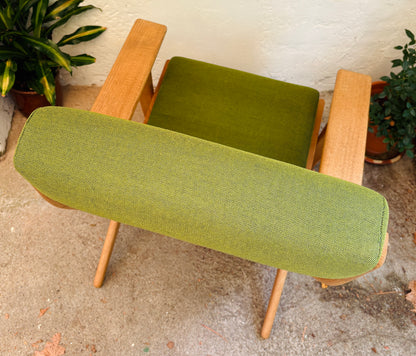 Hans J. Wegner GE 290A lænestol i eg
