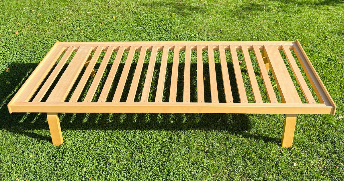Alvar Aalto daybed model 710
