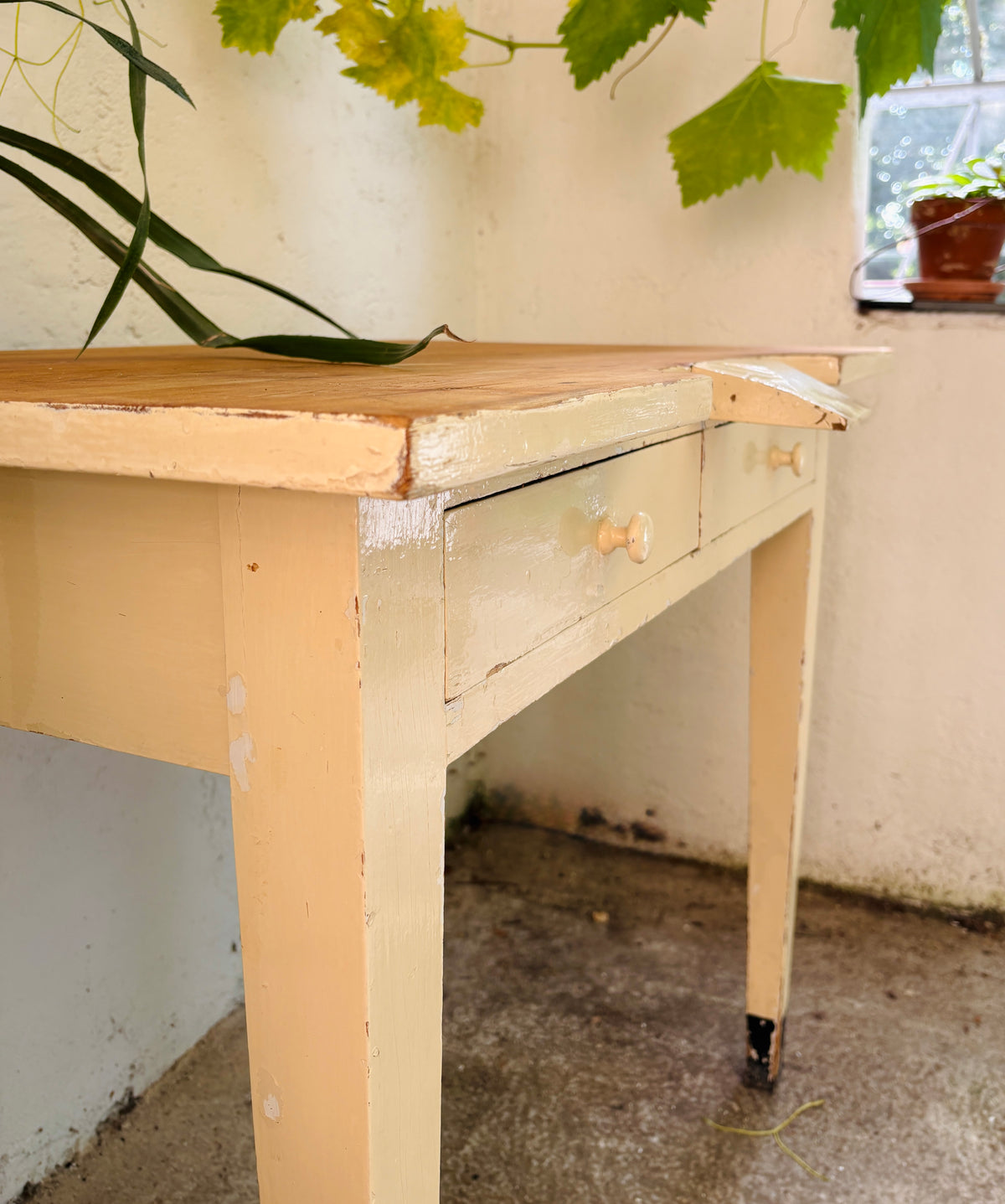 Gammelt guldsmede-arbejdsbord