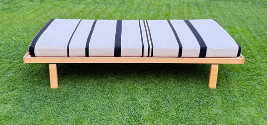 Alvar Aalto daybed model 710