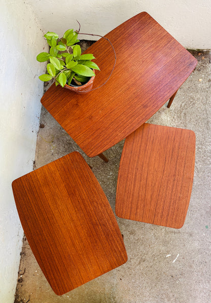 Indskudsborde teak/eg