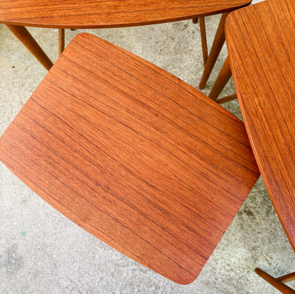Indskudsborde teak/eg