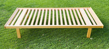 Alvar Aalto daybed model 710