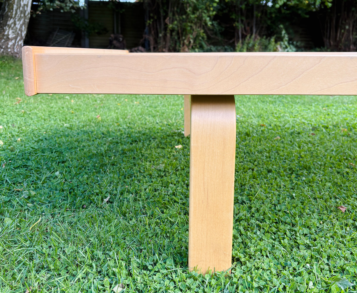 Alvar Aalto daybed model 710