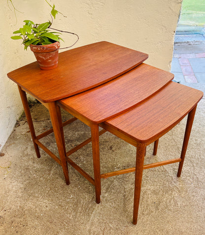 Indskudsborde teak/eg