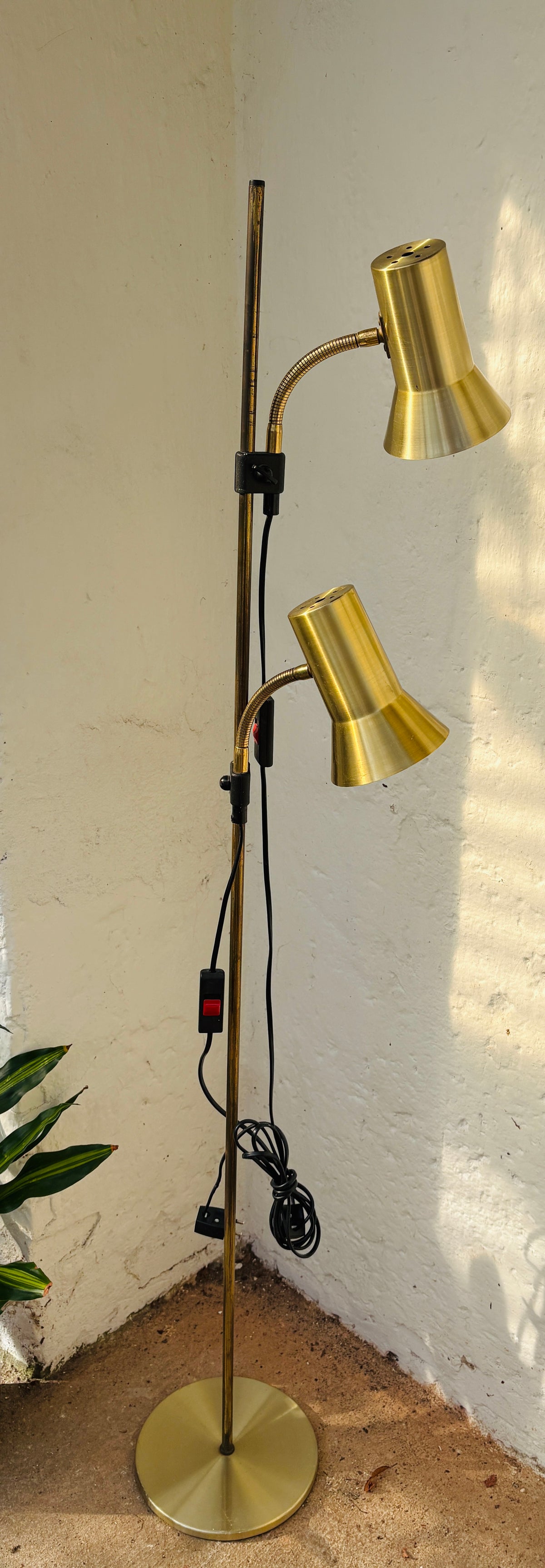 Vintage gulvlampe i klassisk dansk design
