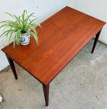 Sofabord i teak
