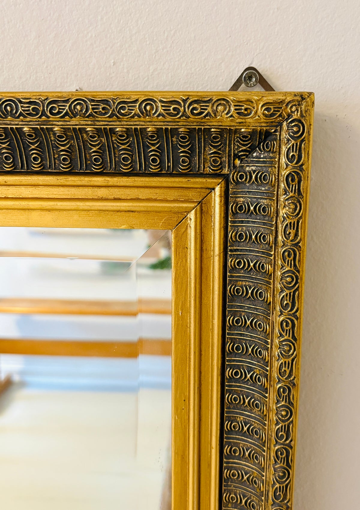 Stort spejl med facetslebet glas