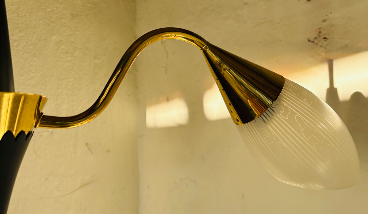 3-armet lysekrone i messing og glas