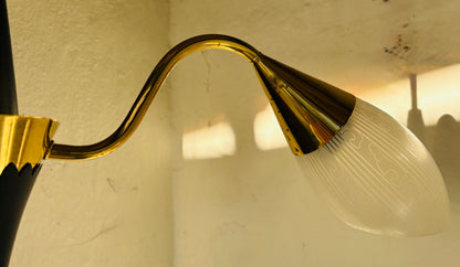 3-armet lysekrone i messing og glas