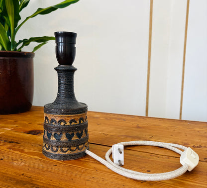 Bordlampe af Jette Hellesøe