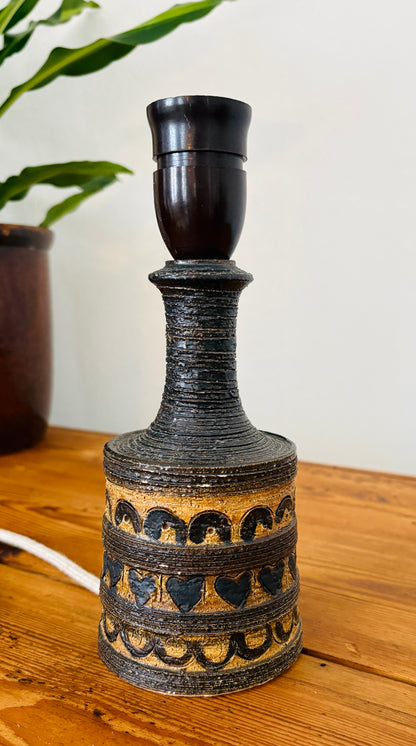Bordlampe af Jette Hellesøe